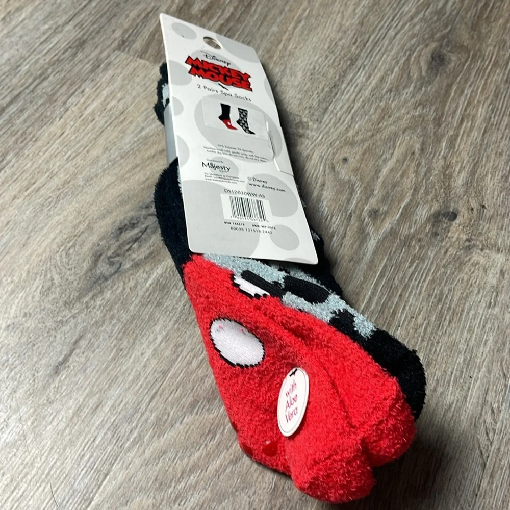 Disney Mickey Mouse Majesty Spa 2-Pack Socks w/Aloe Vera Size 4-10